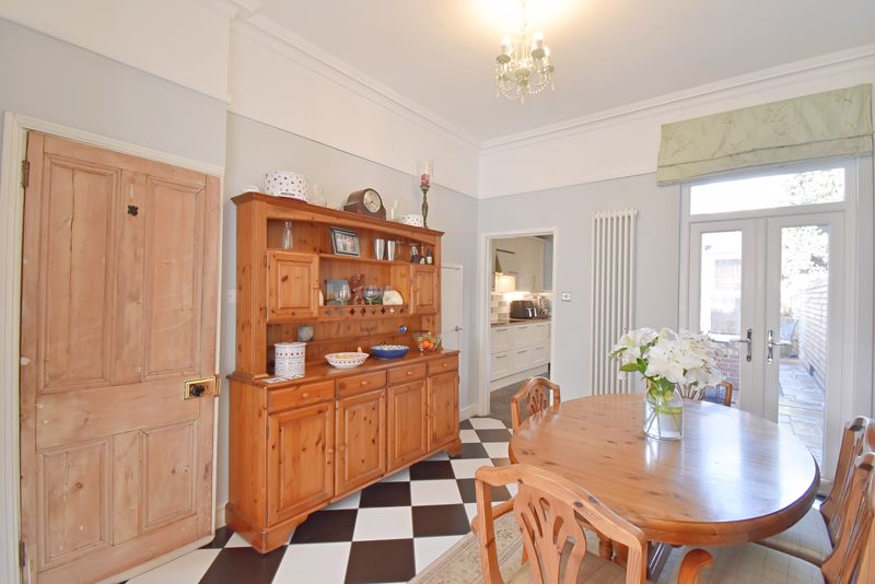 Dining Room- click for photo gallery
